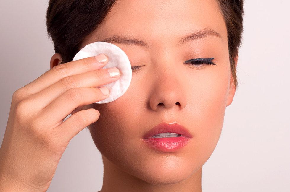 How To Remove Makeup Easily 1 Winter Care (Dry Lips & Skin) | Beautification Tips and Tricks